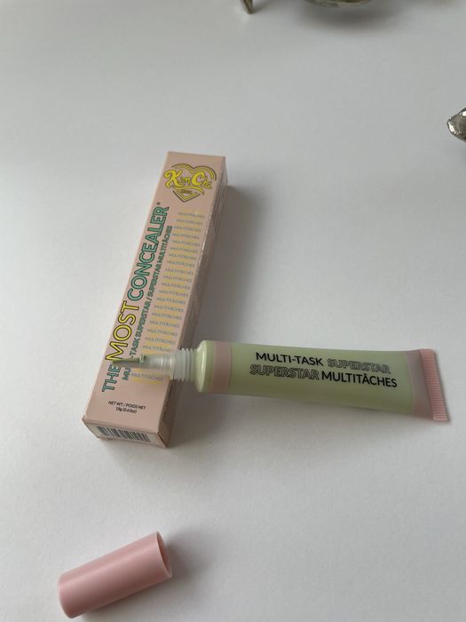 Korektor w pędzelku