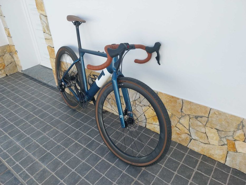 3t exploro team gravel