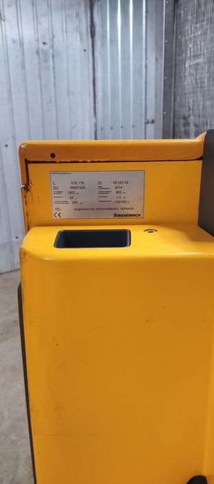 електричний візок Jungheinrich EJE 116 та  toyota  BT 160