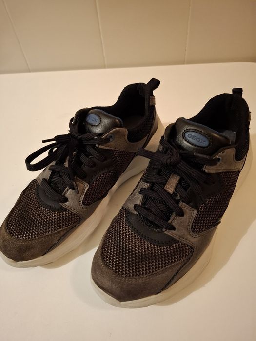 Ténis GEOX, tamanho 41, em bom estado