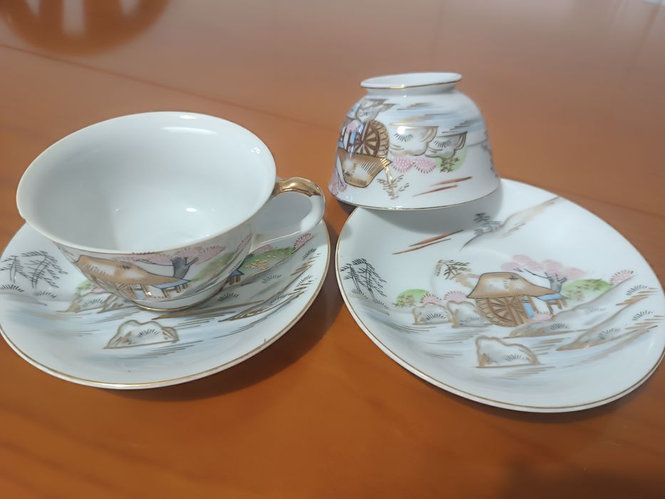 Conjunto 2 chavenas Antigas. Gueixa