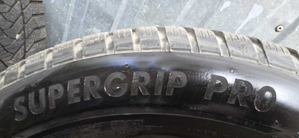 Felgi stalowe Renault Captur 4x100 z oponami zimowymi  205/60/16