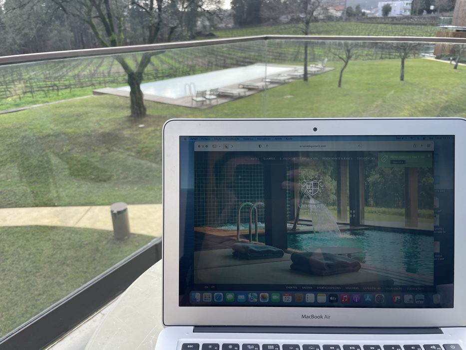 Apple MacBook Air c/novo