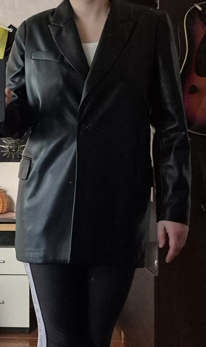 Піджак чорний шкірзам