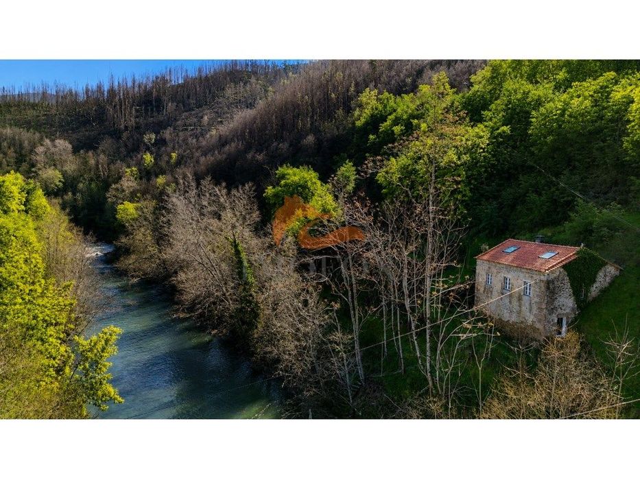Moradia Beira Rio pronta a habitar em Aldeia das Dez