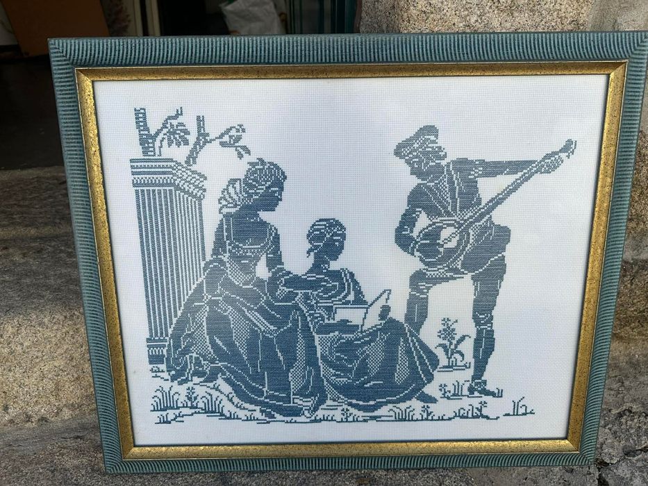 Quadro emoldurado em ponto cruz