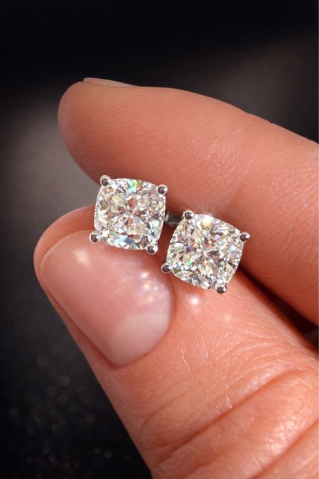 Серьги с муассанитами 1 карат  серебро 925