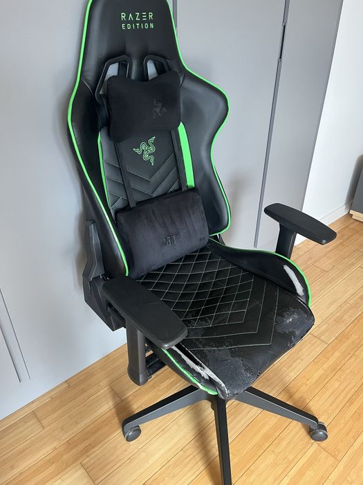 Fotel gamingowy razer