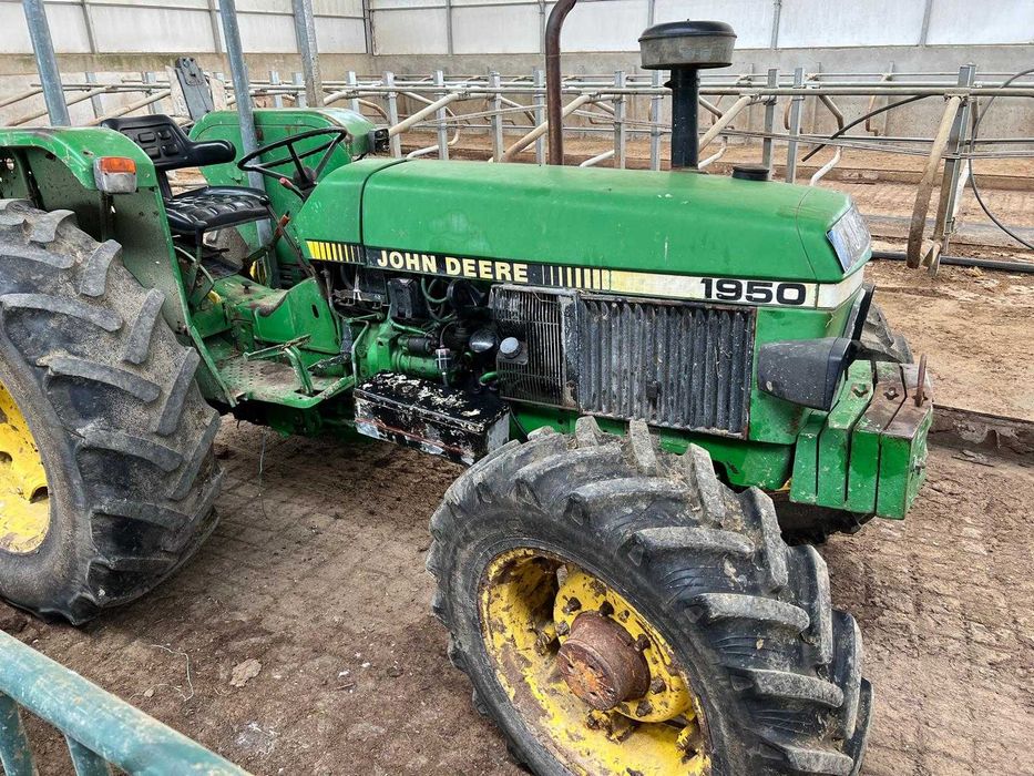 John Deere 1950 4x4