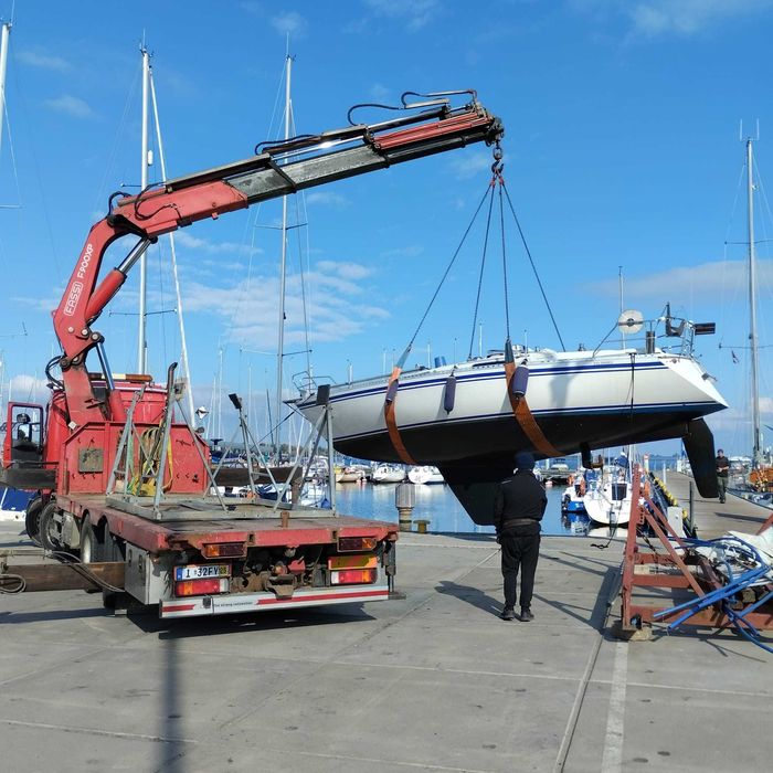 Usługi HDS / Dźwigowe / Transport / Carstein  Gracjan Gutstein
