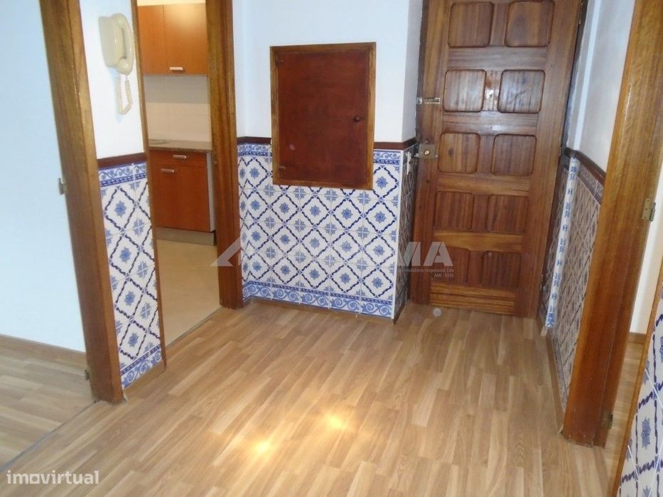 Excelente Apartamento T3 Semi mobilado