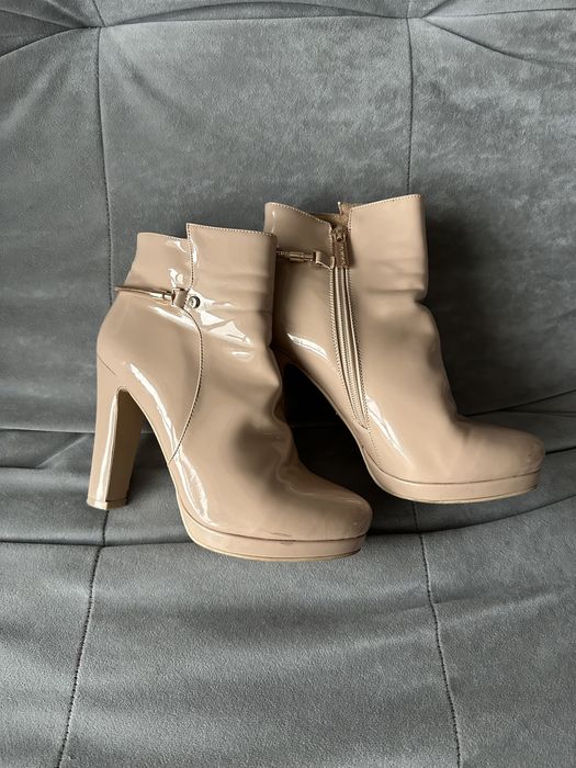 Ботильони жіночі