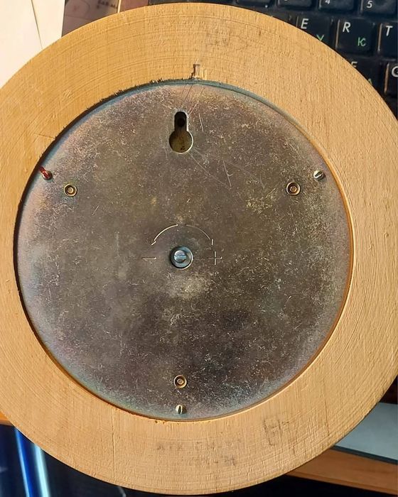 Барометр анероид