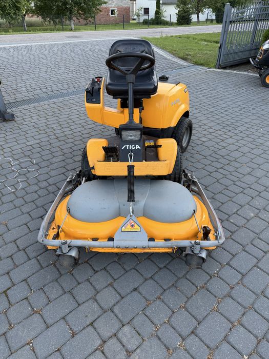 Traktorek kosiarka Stiga Park Royal V-Tvin Honda
