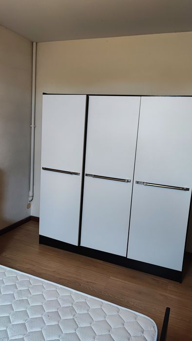 Mobília completa em branco de extrema qualidade