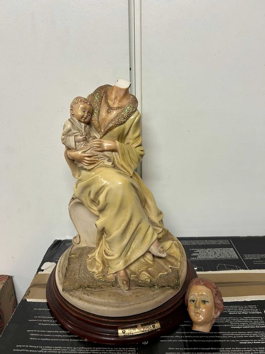 Estatuetas "Mãe"