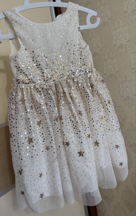 Ніжна святкова сукня для маленької принцеси