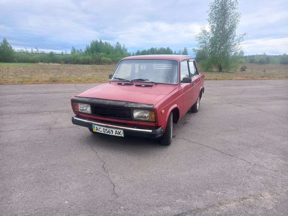 Автомобіль ВАЗ 2105