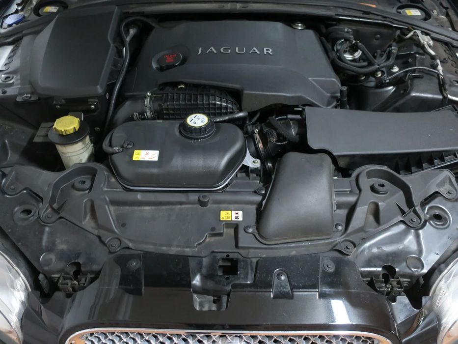 Jaguar XF 3.0 D V6 Luxury