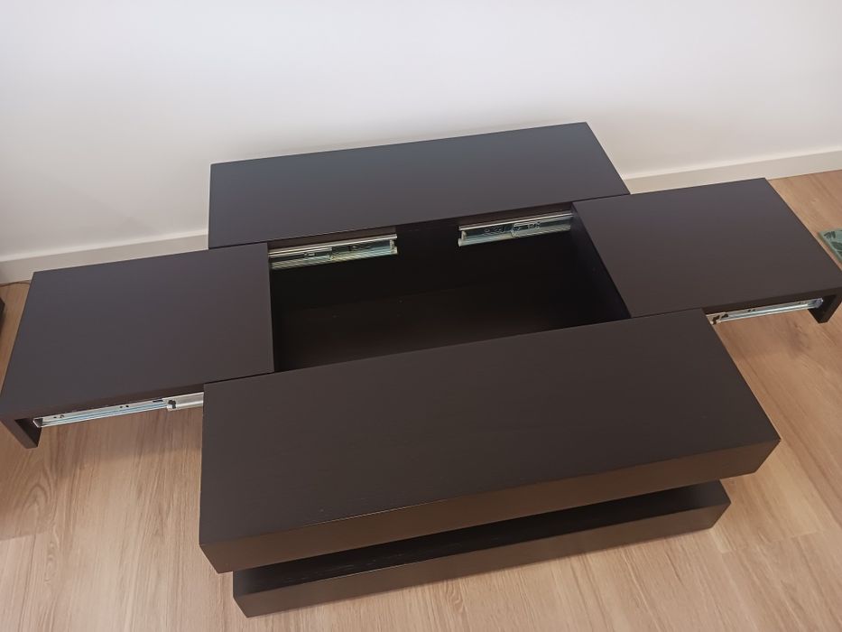 Mesa de centro extensível em cor wengué