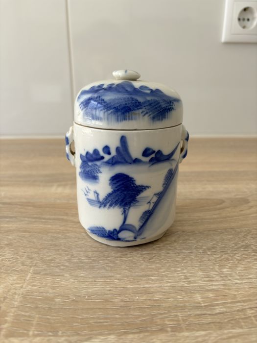 Ceramic Bottle442711765817774080