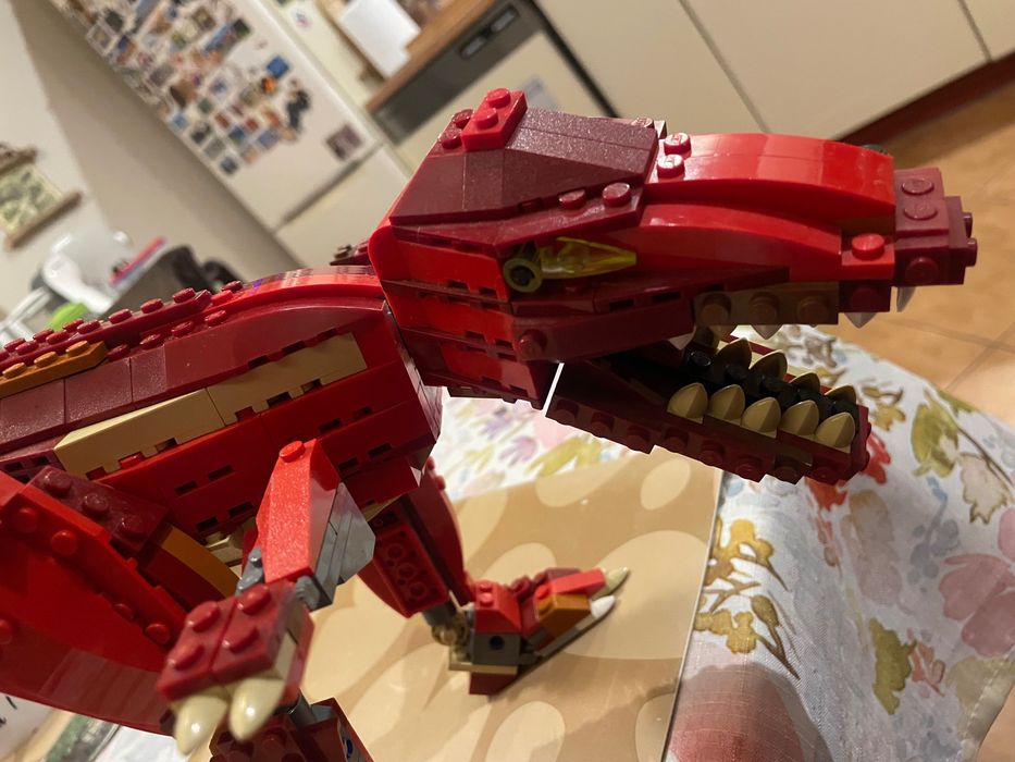 Super dinozaur Tyrex z lego
