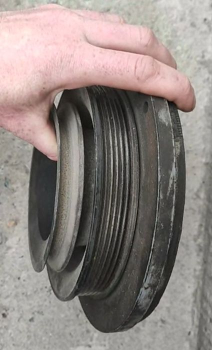 Шків колінвала Мерседес спринтер А6110301403  на мотор 611, 612, 646 і 2.9, 651