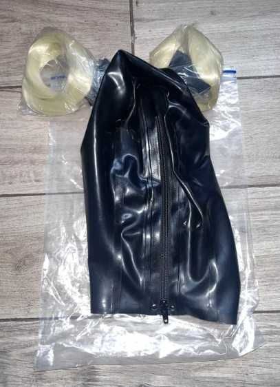 802a/ Impreza Teatr Czarna maska kuce WSTĄŻKI OD RĘKI M lateks latex