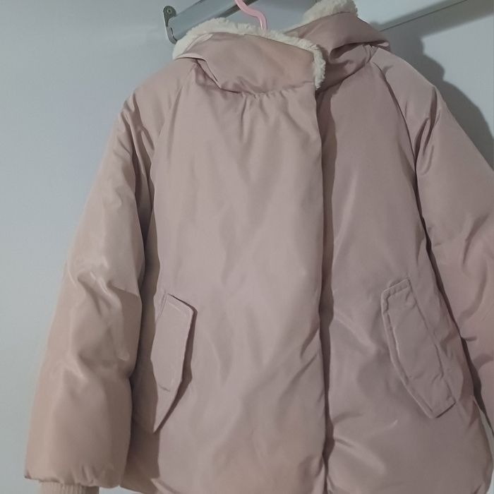 Куртка zara  на хутрі.