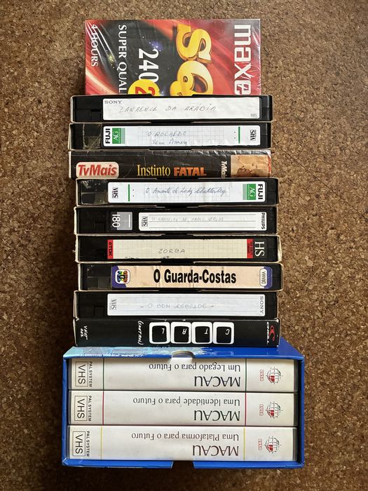 Cassetes VHS sortidas