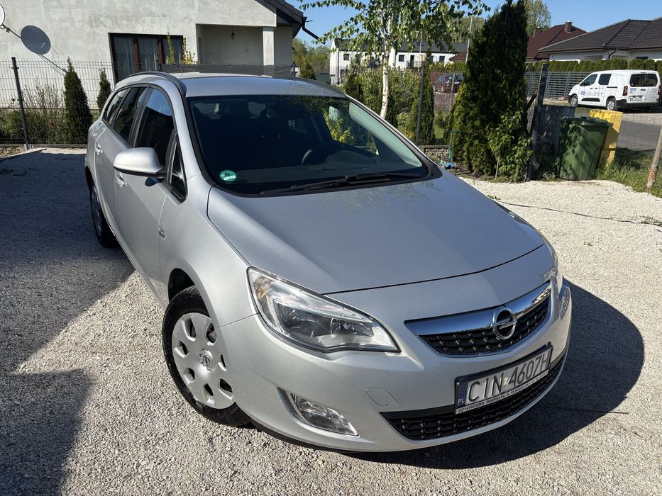 Opel Astra 1.4 turbo 2012r ZAMIANA NA BUSA