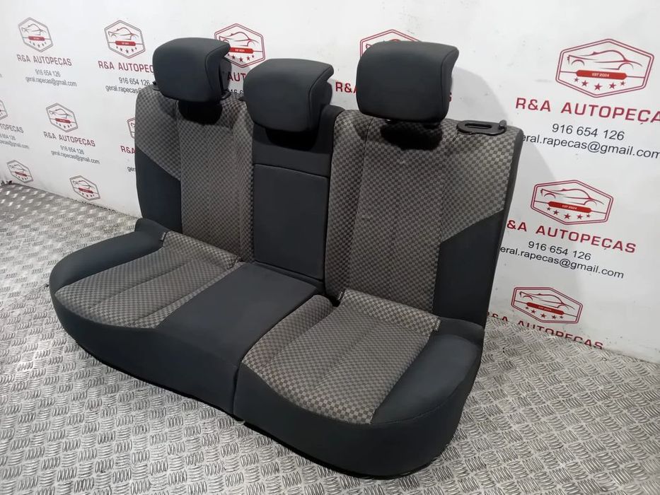 Conjunto de Bancos Renault Megane II em Tecido Original
