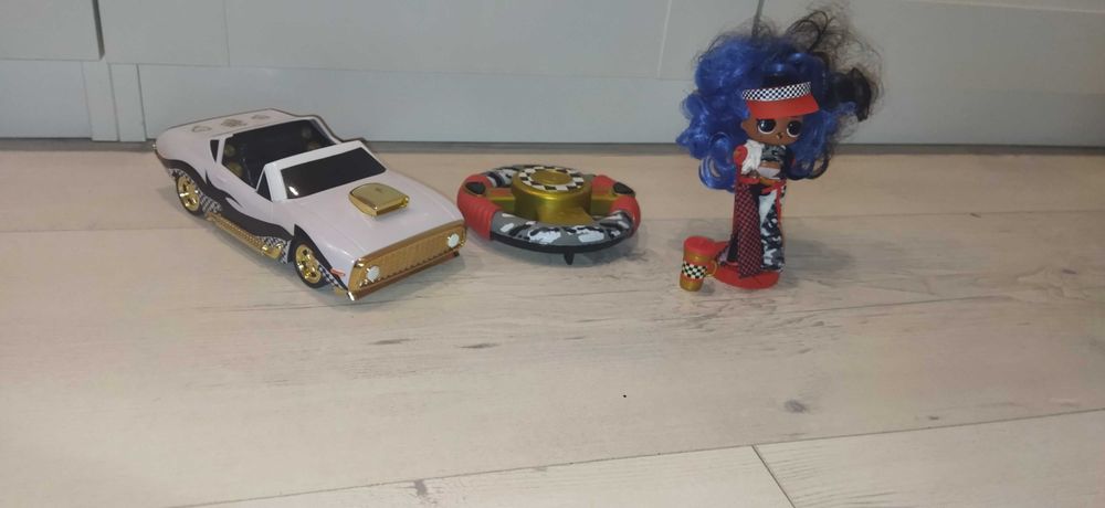 Samochód zdalny LOL + lalka LOL surprise.
