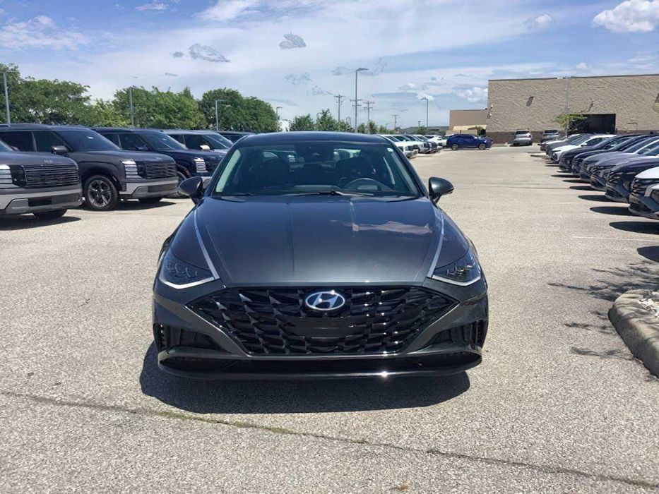 Hyundai Sonata Limited      2023
