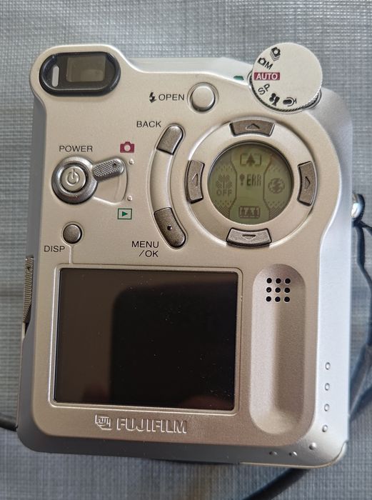 Fuji Finepix 6800Zoom czytaj opis