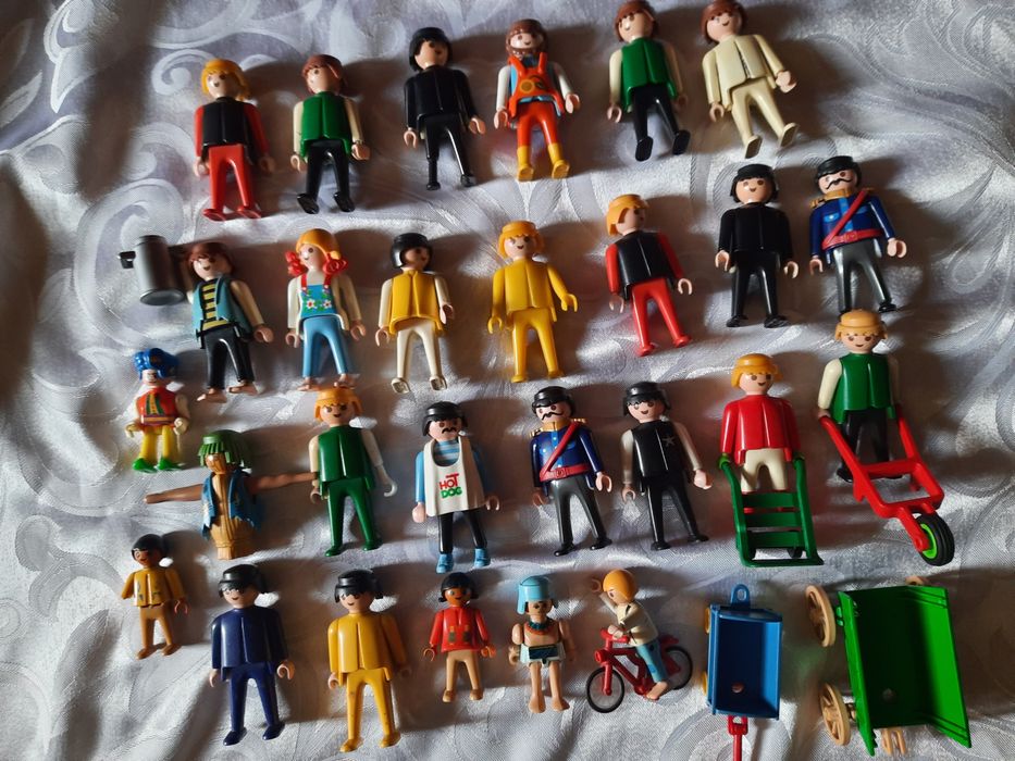 Figurki playmobile ,bakugan, minionki ,lego bionicle