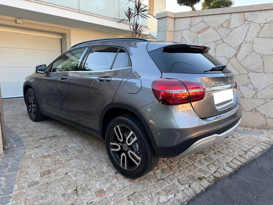 Mercedes -Benz GLA 180d Peak Edition