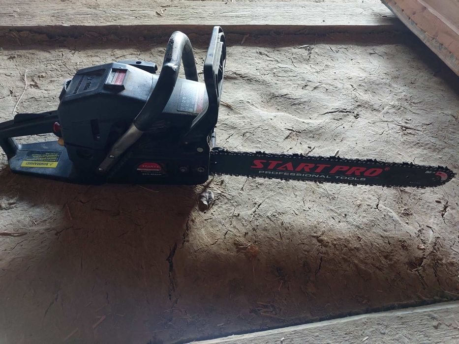 Продам бензопилу