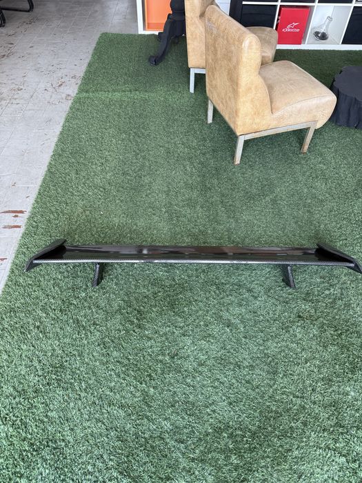 Aileron em carbono