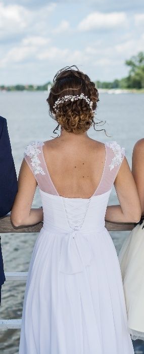 Lekka, zwiewna suknia ślubna, rozm. 34/36