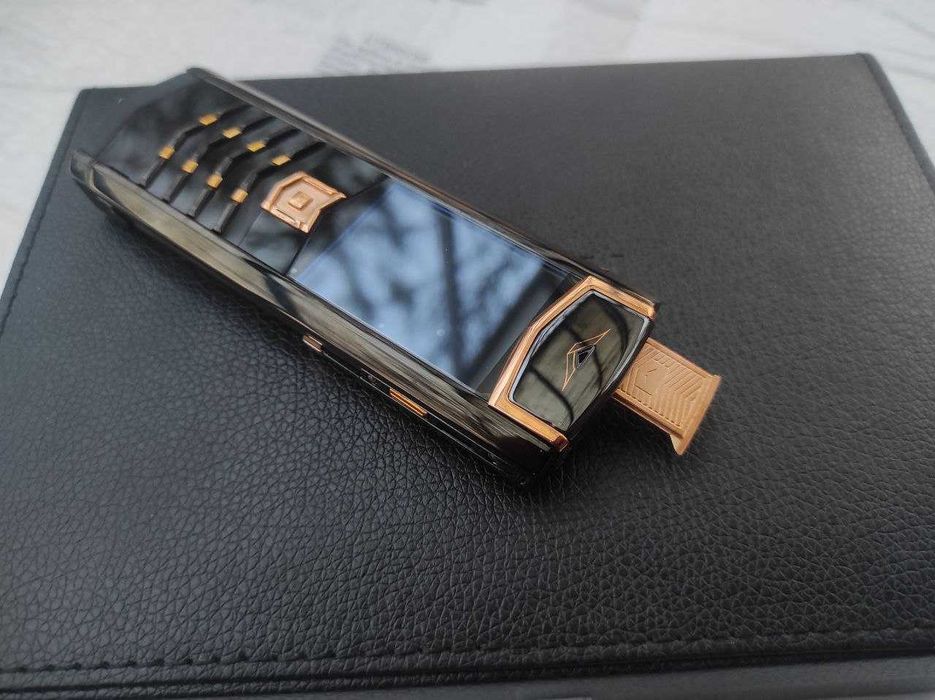 VERTU SIGNATURE S black gold Новий