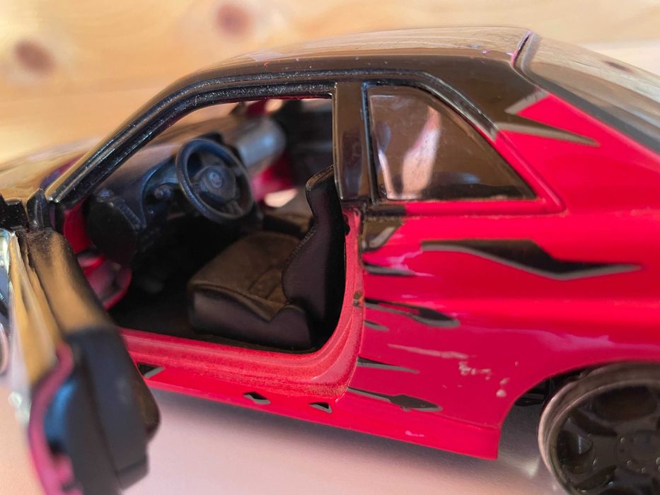 Модель мотоцикла 1:24,та Nissan Skylin (на запчастини ) можливий обмін