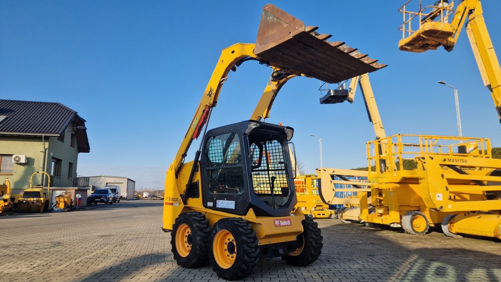 Wynajem mini ładowarka Bobcat s450 z operatorem lub bez