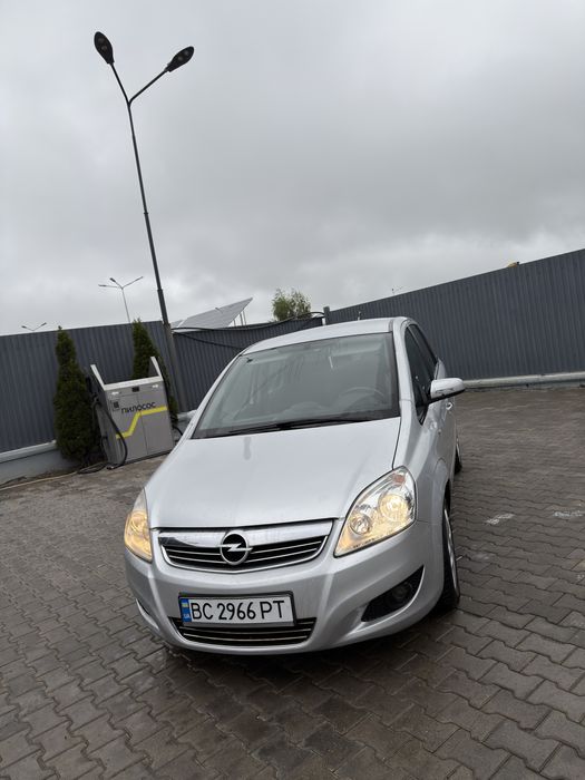Opel Zafira 1.7 tdi , 2010 рік
