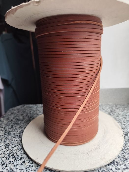 Шнур Італія Натуральна  шкіра квадратний 3,5 мм