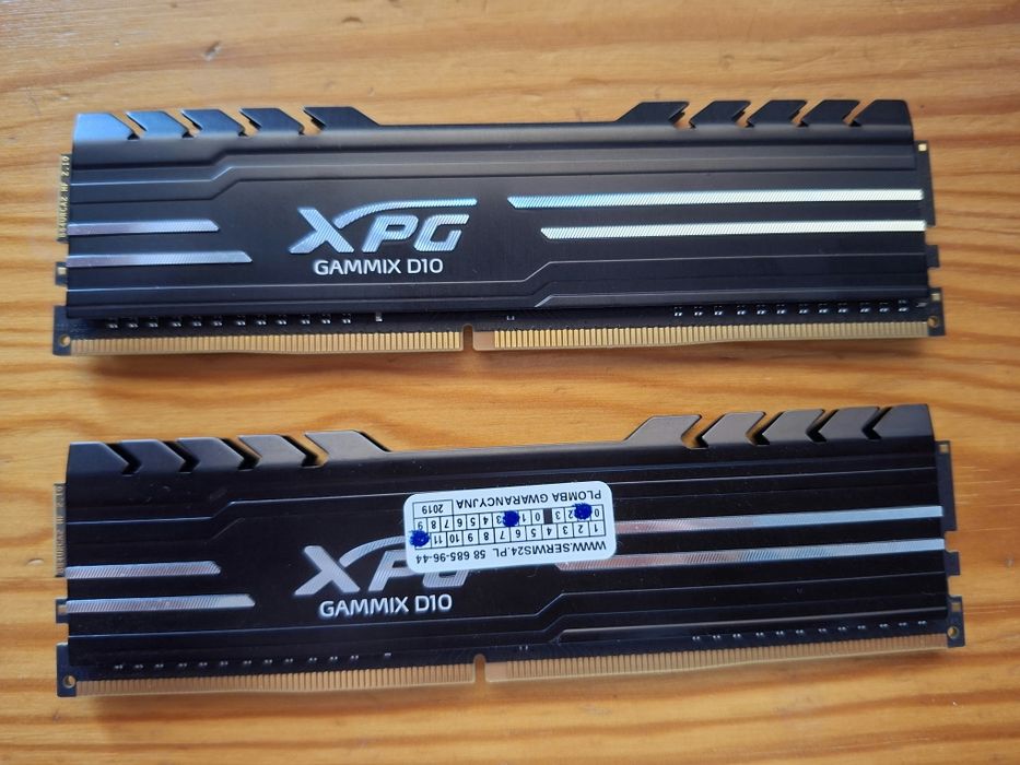 Pamięć RAM 16 GB ddr4 XPG gammix d10