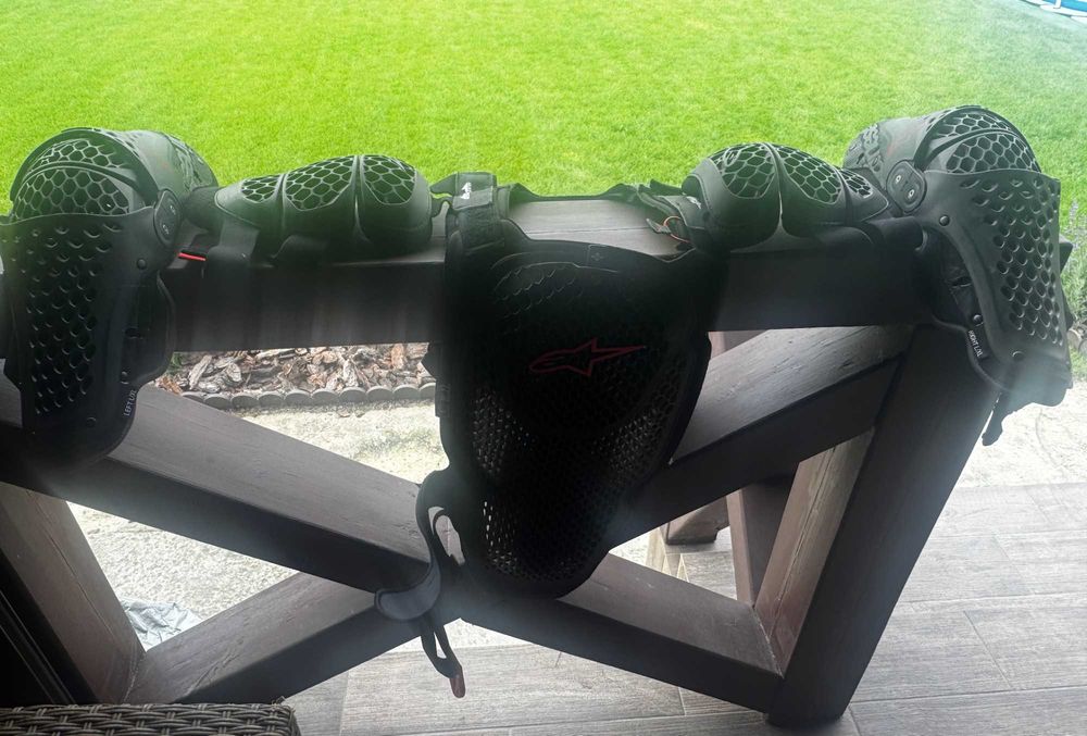 Панцир кросовий Alpinestars A-6 Chest Protector L