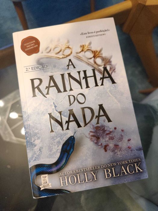 Livro fantasia A Rainha do Nada - O Príncipe Cruel de Holly Black