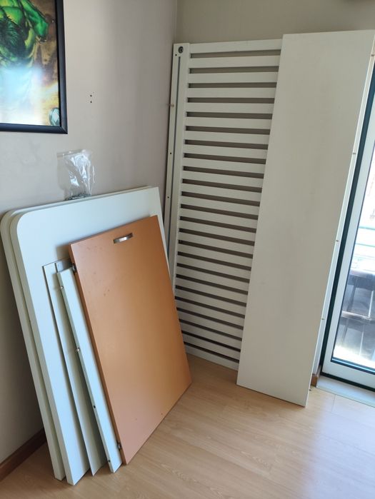 Cama de solteiro com arrumação