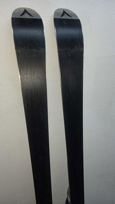 Narty Dynastar Speed Drive + wiązania Look Pivot dł. 175cm
